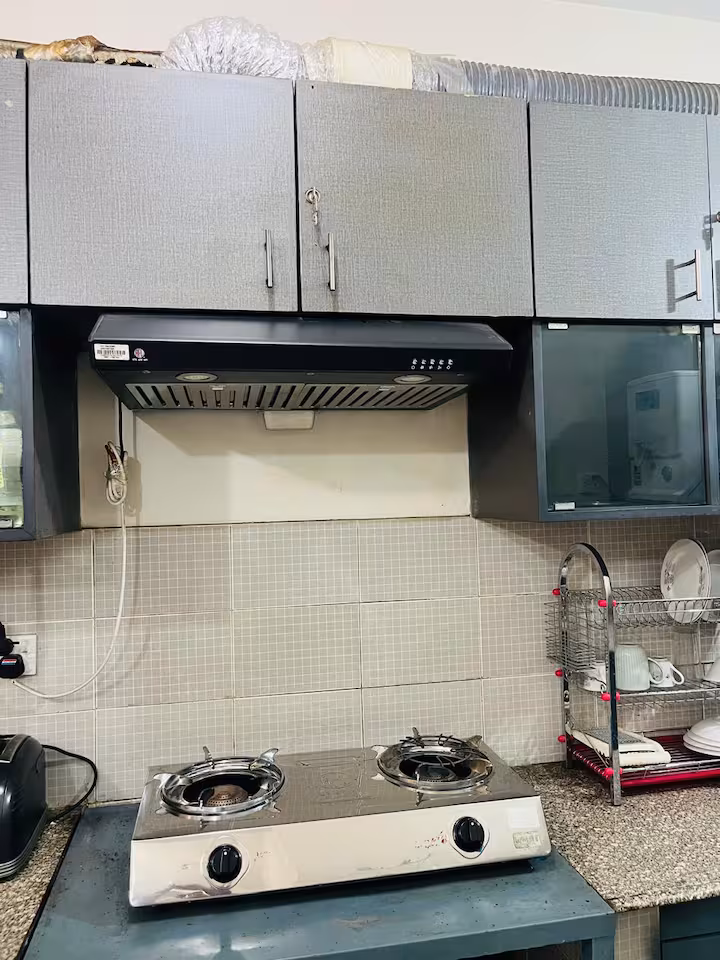 Shared full kitchen · Banani